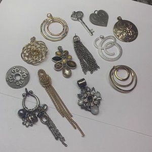 Lot Of 13 Costume Pendants / Charms Mix